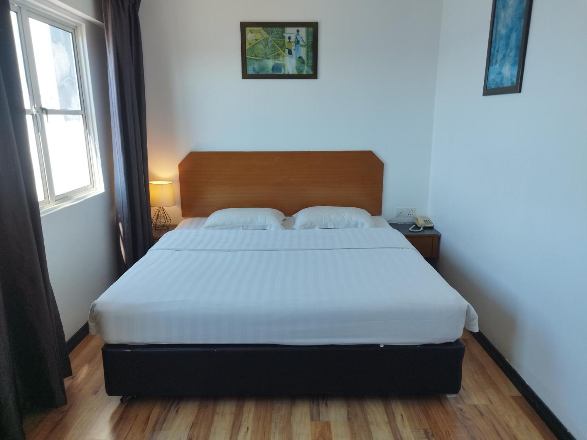 Marine Bay Hotel Sandakan Exterior photo